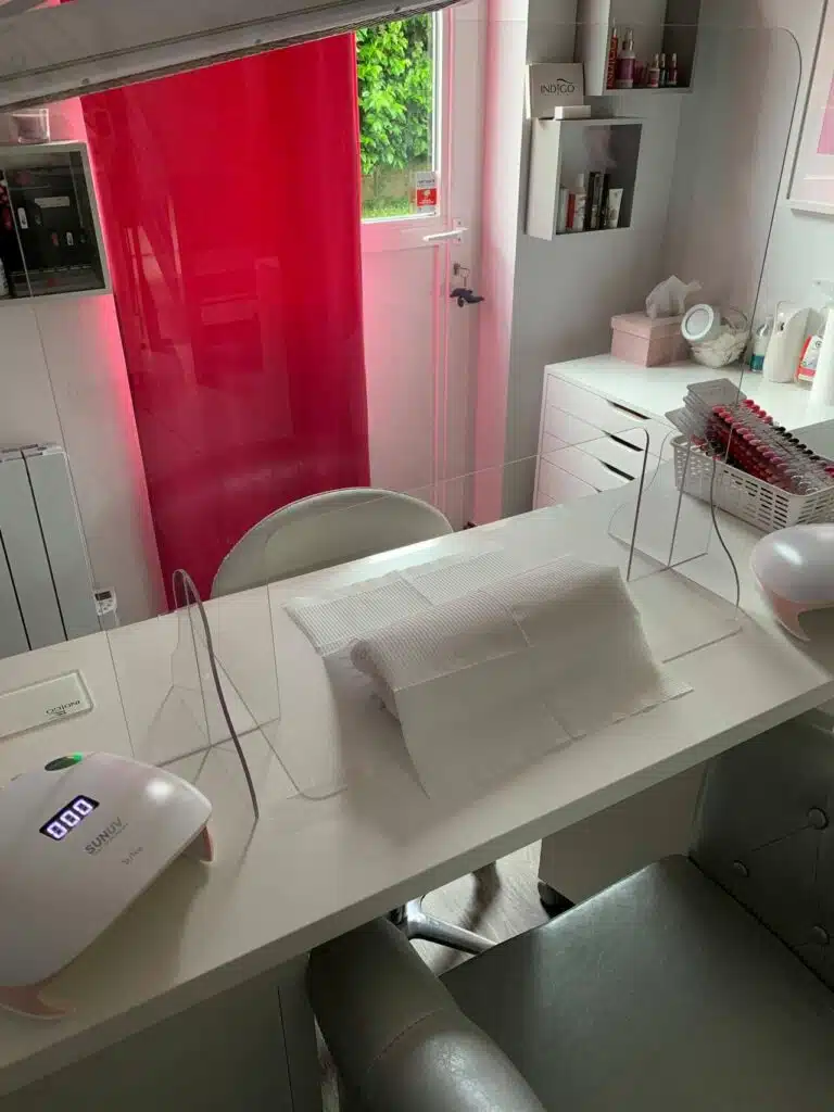 Queen nails & beauty 3