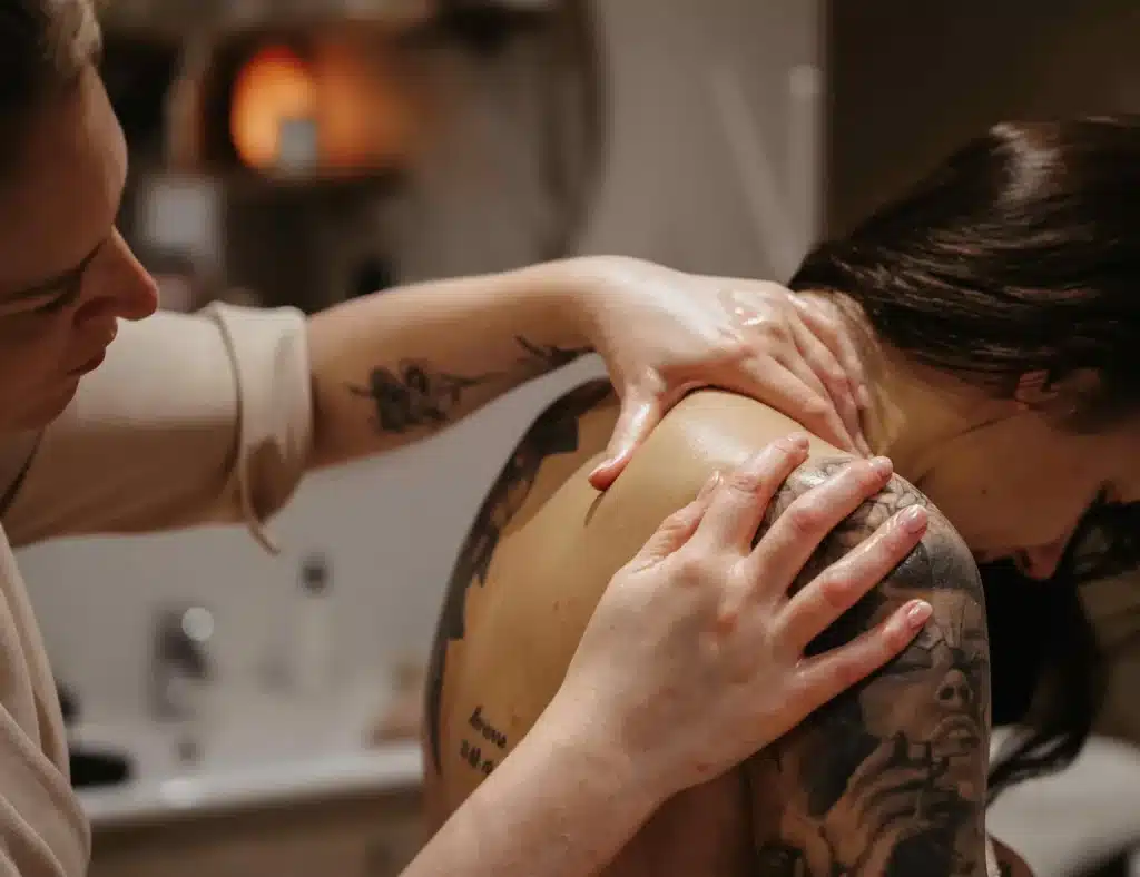 n-dQaqKGymnDn7p3jZ8W1Xw-lg--opt