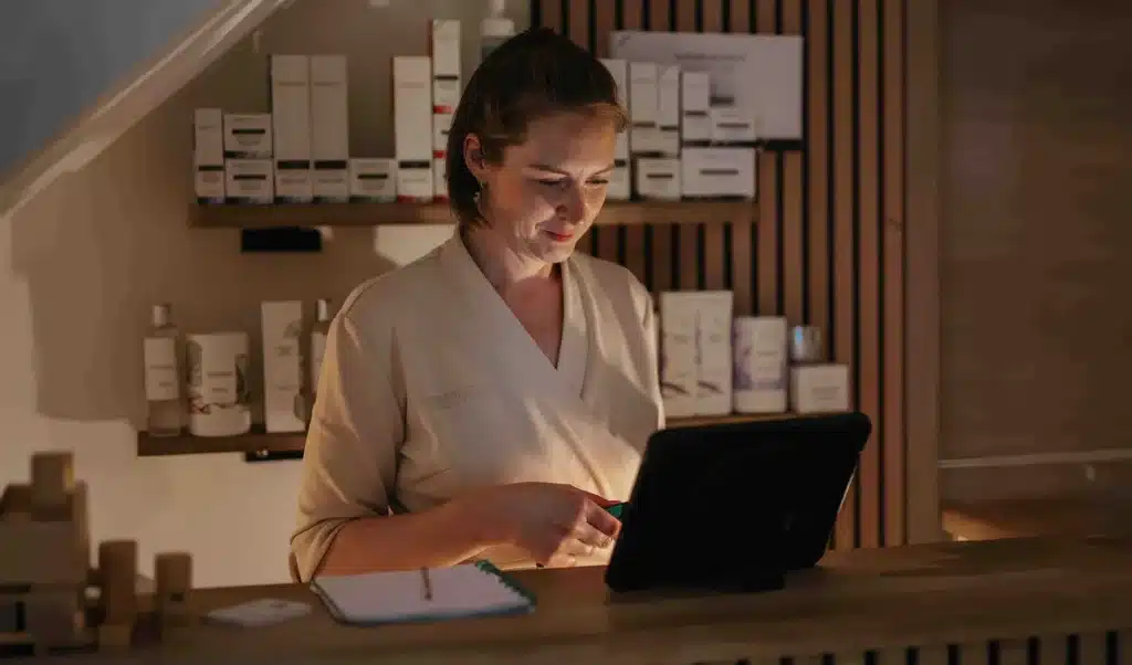 n-dQaqKGymnLLpmEDZ8W1Xw-lg--opt