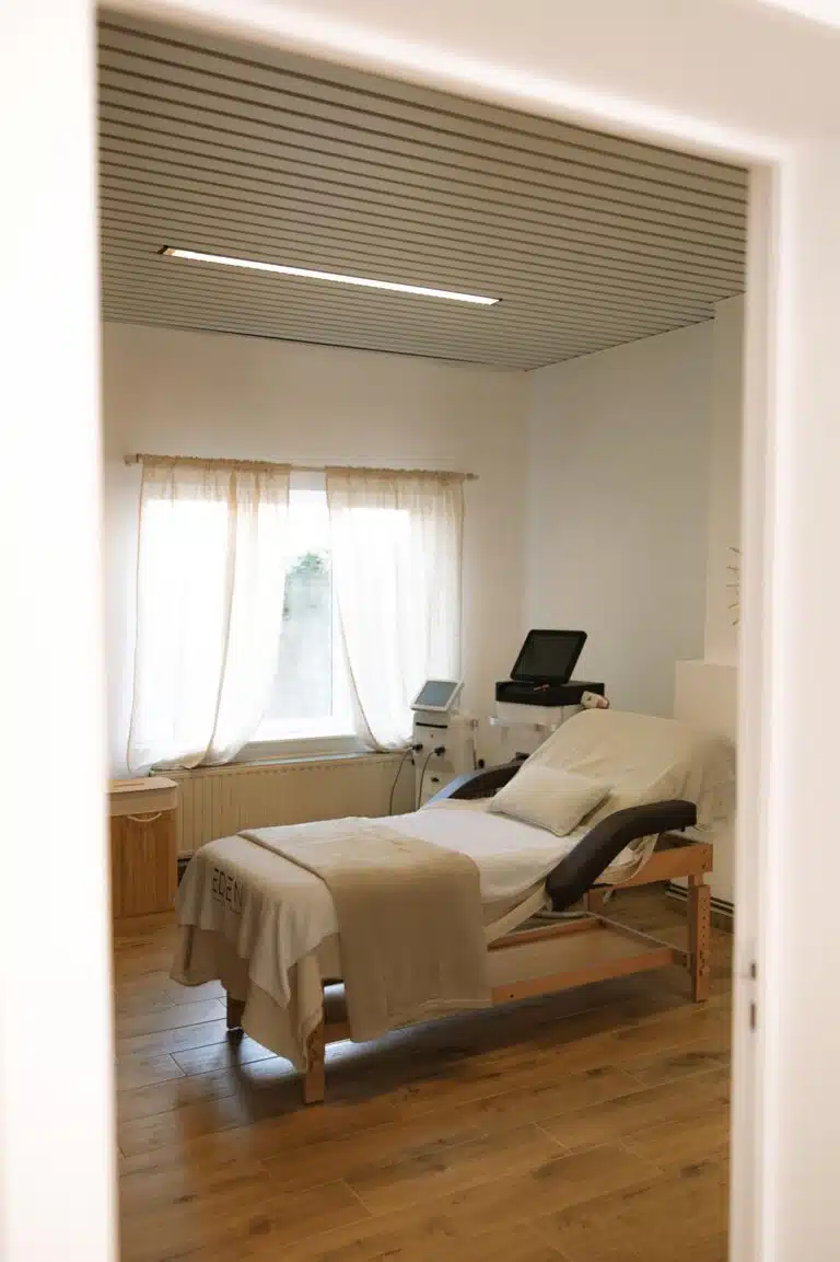 Mskin Cabinet