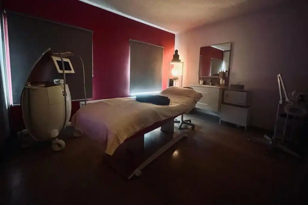 Screenshot_20251205_053820_Chrome