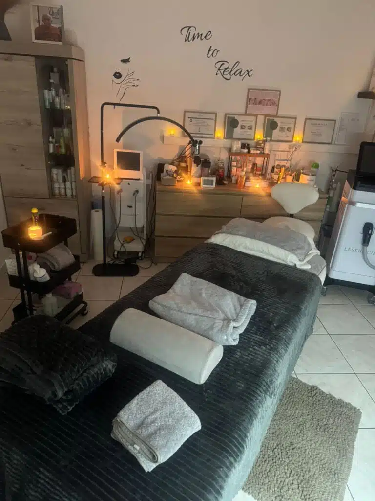 WhatsApp Image 2025-11-25 at 12.12.31 (3)